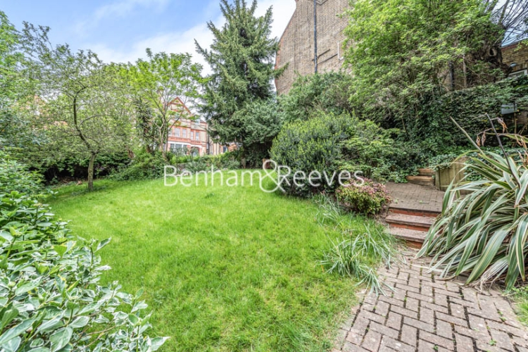 4 bedrooms flat to rent in Arkwright Mansions, Hampstead, NW3-image 12