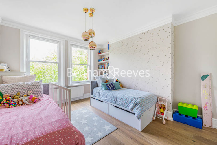 4  bedrooms flat to rent in Arkwright Mansions, Hampstead, NW3-image 15
