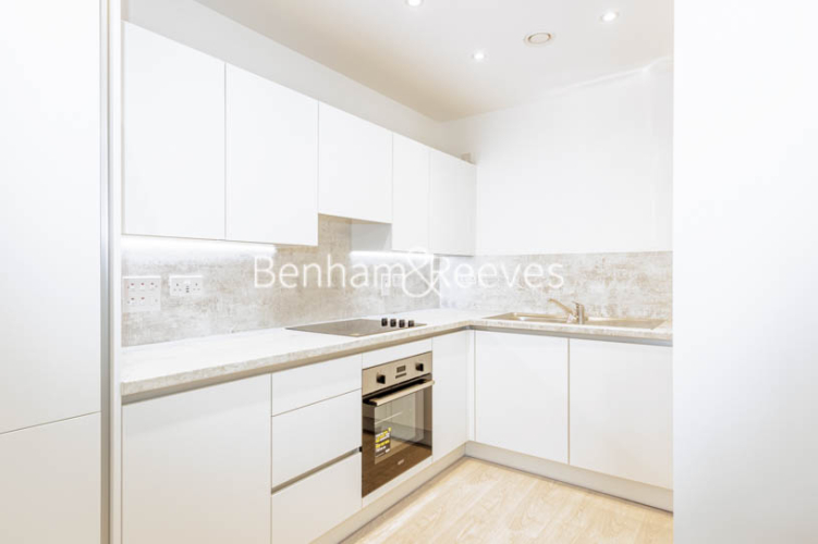 2 bedrooms flat to rent in Hendon Riverside, West Hendon, NW9-image 2