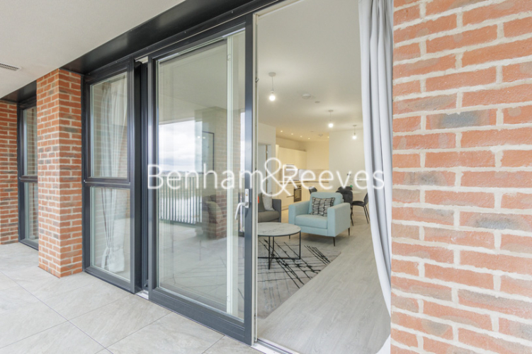 2  bedrooms flat to rent in Hendon Riverside, West Hendon, NW9-image 13