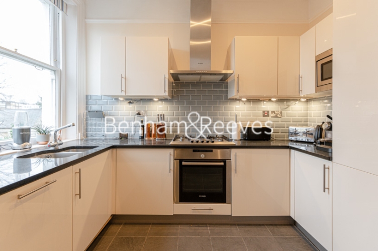 3  bedrooms flat to rent in Hampstead Lane, Hampstead, N6-image 2