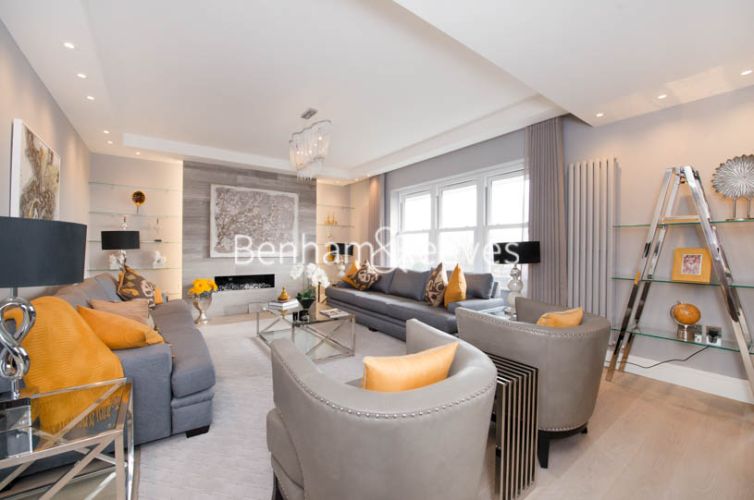 3 bedrooms flat to rent in Lyndhurst Road, Hampstead, NW3-image 19