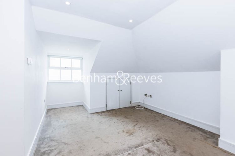 3 bedrooms flat to rent in Adelaide road, Hampstead, NW3-image 12