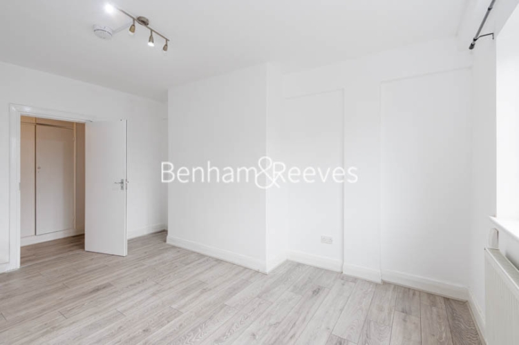 2  bedrooms flat to rent in Embassy House, Hampstead, NW6-image 1