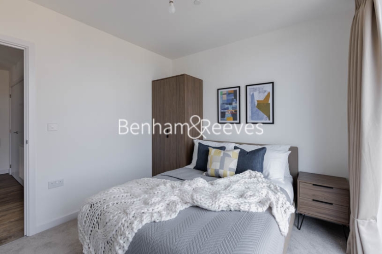 2 bedrooms flat to rent in Shearwater Drive, Hampstead, NW9-image 3