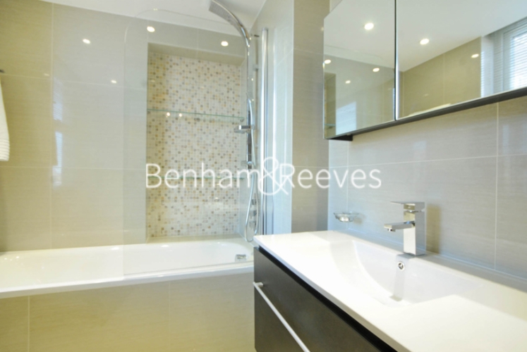 3 bedrooms flat to rent in Boydell Court, St. Johns Wood Park, NW8-image 7