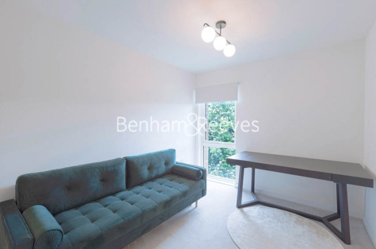 2 bedrooms flat to rent in Brookline apartments, Hampstead, NW7-image 1