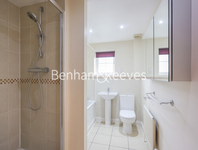 2 bedrooms flat to rent in Honiton Gardens, Hampstead, NW7-image 9