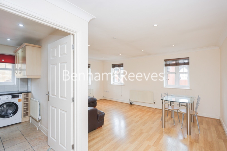2  bedrooms flat to rent in Honiton Gardens, Hampstead, NW7-image 12