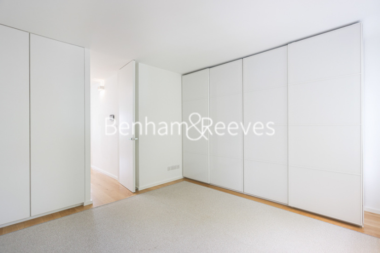 4  bedrooms house to rent in Flask Walk, Hampstead, NW3-image 1