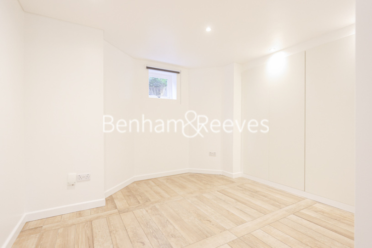 3  bedrooms flat to rent in Nassington Road, Hampstead, NW3-image 3