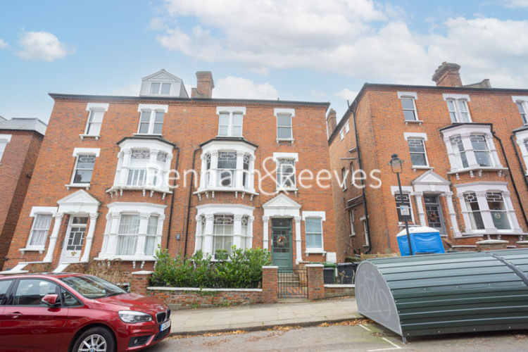 3  bedrooms flat to rent in Nassington Road, Hampstead, NW3-image 5