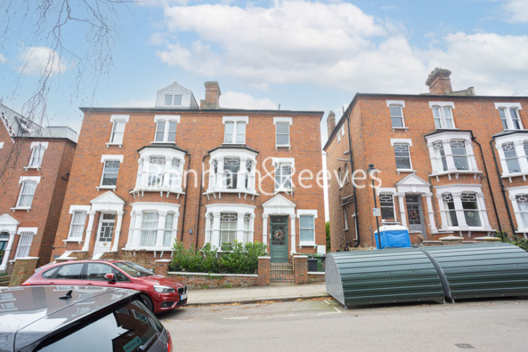 3  bedrooms flat to rent in Nassington Road, Hampstead, NW3-image 10