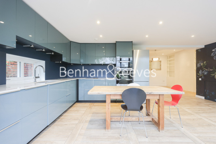 3  bedrooms flat to rent in Nassington Road, Hampstead, NW3-image 12