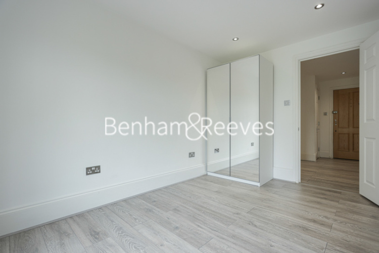 2  bedrooms flat to rent in Royal Drive, Friern Barnet, N11-image 14