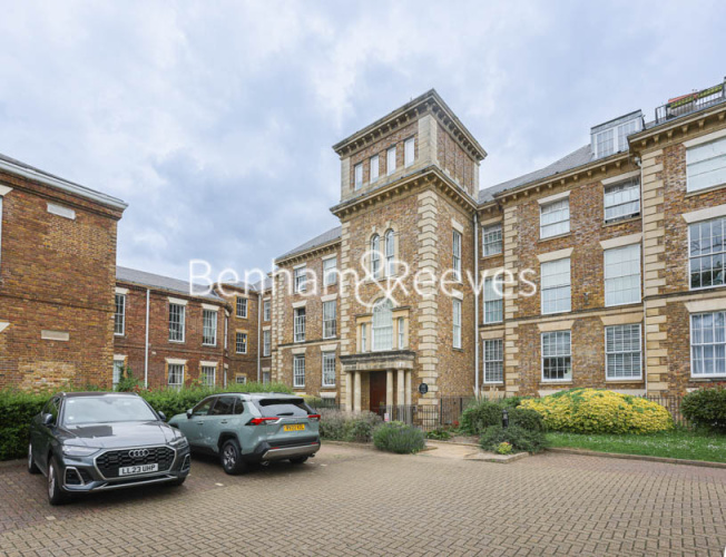 2  bedrooms flat to rent in Royal Drive, Friern Barnet, N11-image 15
