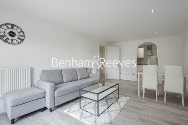 2  bedrooms flat to rent in Royal Drive, Friern Barnet, N11-image 21