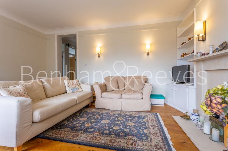2  bedrooms flat to rent in Wedderburn Road, Hampstead, NW3-image 1