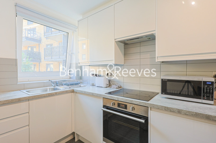 3  bedrooms flat to rent in Regents Plaza Apartments, Greville Road, NW6-image 2