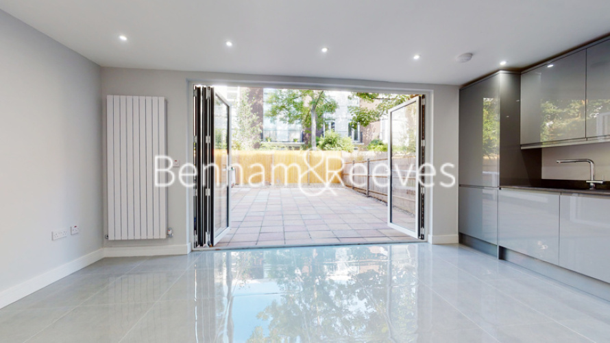 5  bedrooms house to rent in Hornby Close, Hampstead ,NW3-image 7