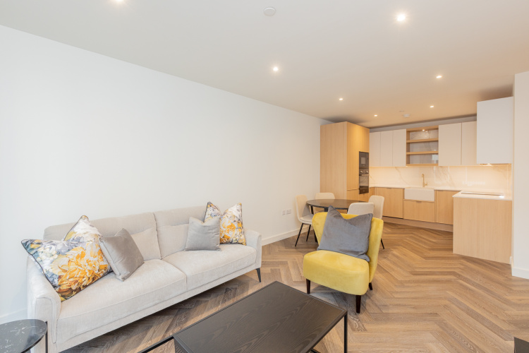 2  bedrooms flat to rent in Bower House, Silkstream, NW9-image 1