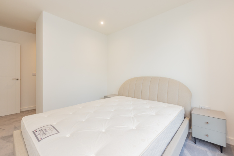 2  bedrooms flat to rent in Bower House, Silkstream, NW9-image 3