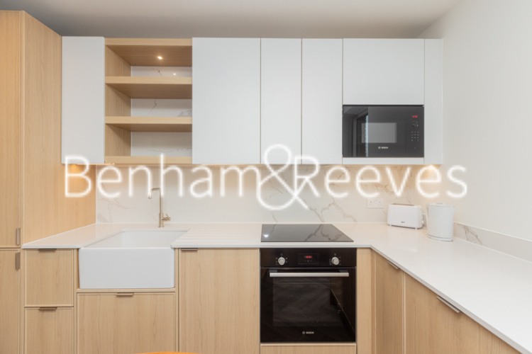 1  bedroom flat to rent in The Hyde, West Hendon, NW9-image 2