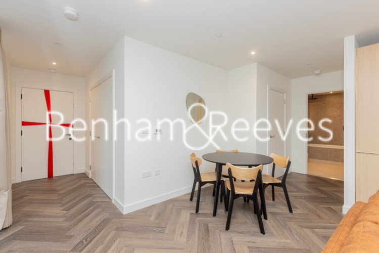1  bedroom flat to rent in The Hyde, West Hendon, NW9-image 3