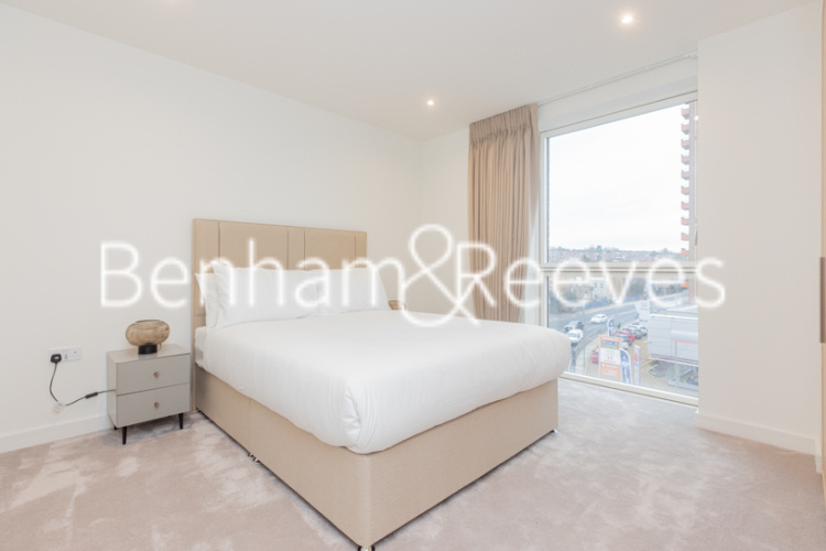 1  bedroom flat to rent in The Hyde, West Hendon, NW9-image 4