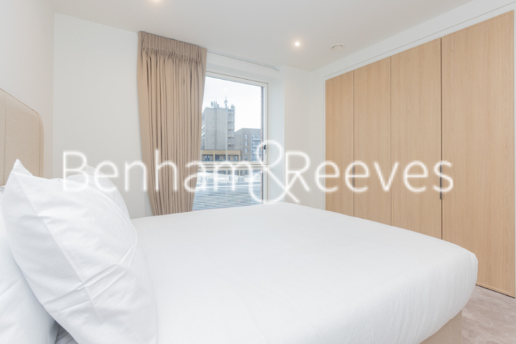 1  bedroom flat to rent in The Hyde, West Hendon, NW9-image 12