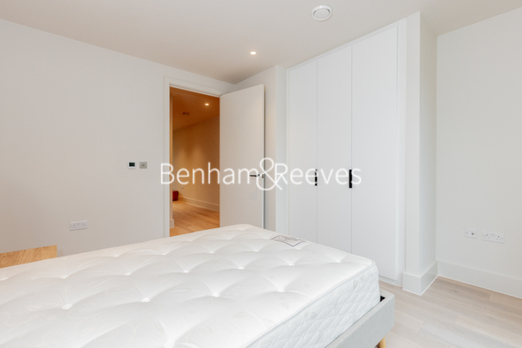 2  bedrooms flat to rent in West Hampstead Central, West End Lane, NW6-image 15