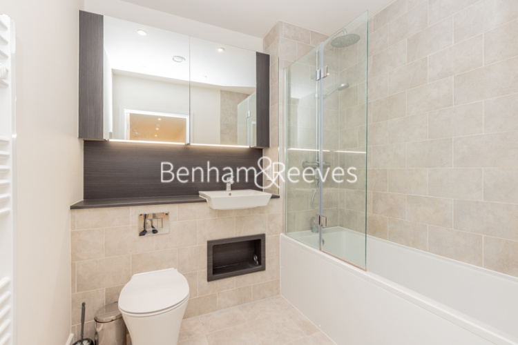 1  bedroom flat to rent in Buttercup Apartments, Milbrook Park, NW7-image 4
