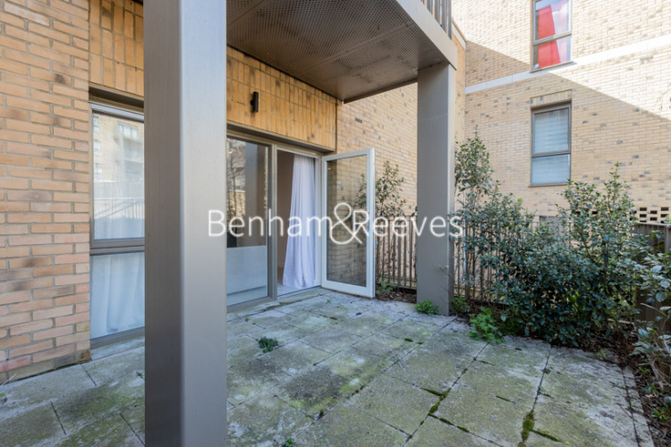 1  bedroom flat to rent in Buttercup Apartments, Milbrook Park, NW7-image 6