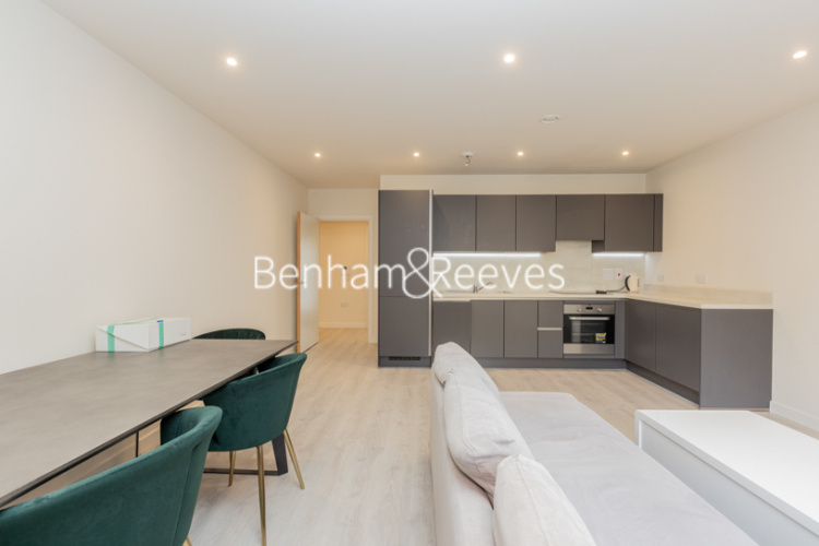 1  bedroom flat to rent in Buttercup Apartments, Milbrook Park, NW7-image 8