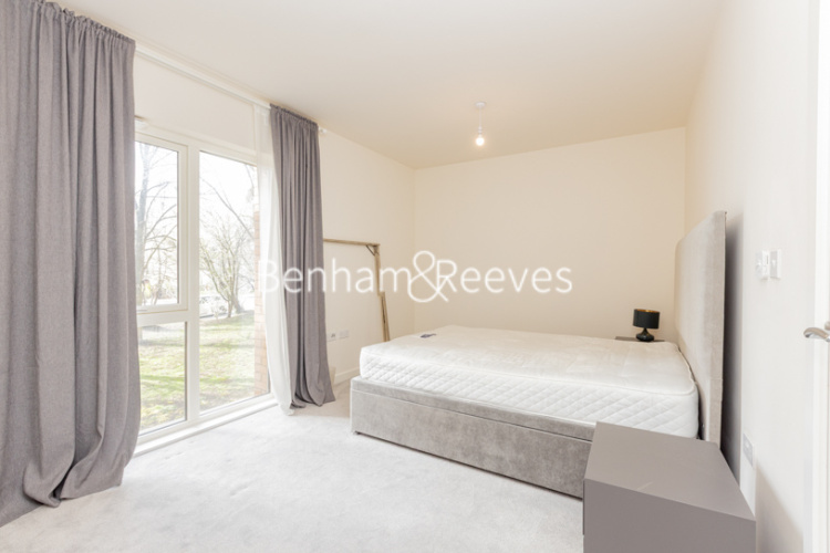 1  bedroom flat to rent in Buttercup Apartments, Milbrook Park, NW7-image 9