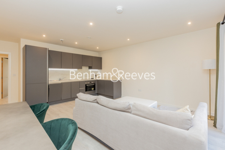 1  bedroom flat to rent in Buttercup Apartments, Milbrook Park, NW7-image 12