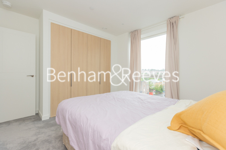 1  bedroom flat to rent in Henshaw Parade, Hendon, NW9-image 4
