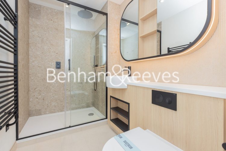 2  bedrooms flat to rent in Henshaw Parade, Hampstead, NW9-image 4