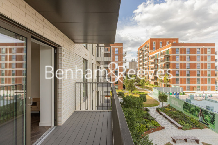 2  bedrooms flat to rent in Henshaw Parade, Hampstead, NW9-image 5