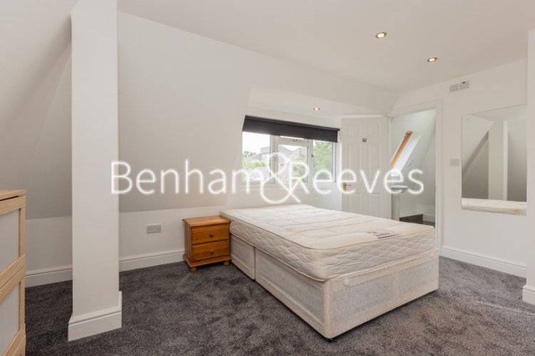 4  bedrooms flat to rent in Woodlands, Hampstead, NW11-image 4