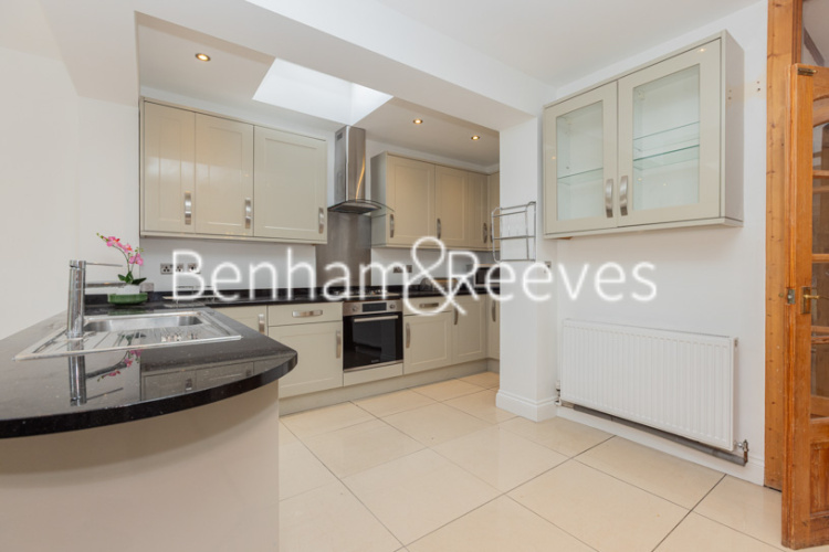 4  bedrooms flat to rent in Woodlands, Hampstead, NW11-image 15