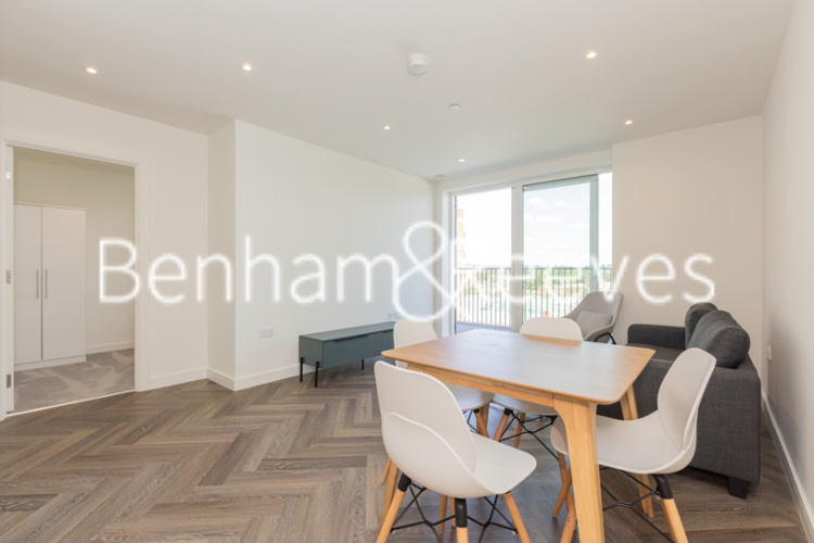 2  bedrooms flat to rent in Henshaw Parade The Hyde, NW9-image 7
