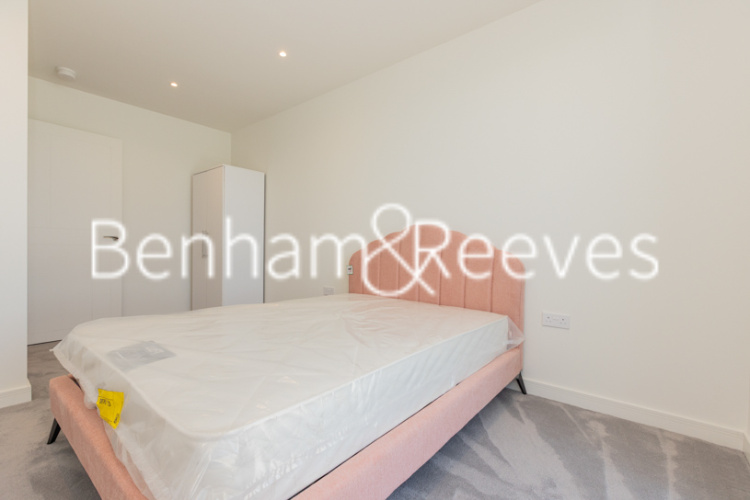 2  bedrooms flat to rent in Henshaw Parade The Hyde, NW9-image 13