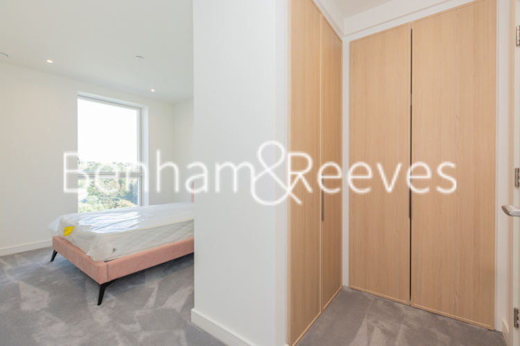 2  bedrooms flat to rent in Henshaw Parade The Hyde, NW9-image 14
