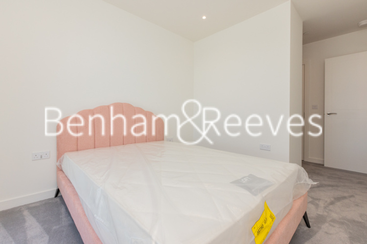 2  bedrooms flat to rent in Henshaw Parade The Hyde, NW9-image 15