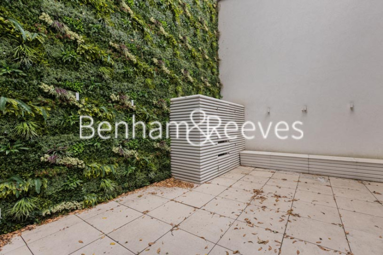 3  bedrooms flat to rent in Manor Mews, Maida Vale, NW8-image 16