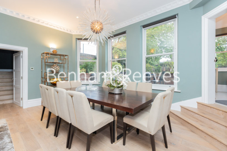 3  bedrooms flat to rent in Lyndhurst Gardens, Hampstead, NW3-image 3