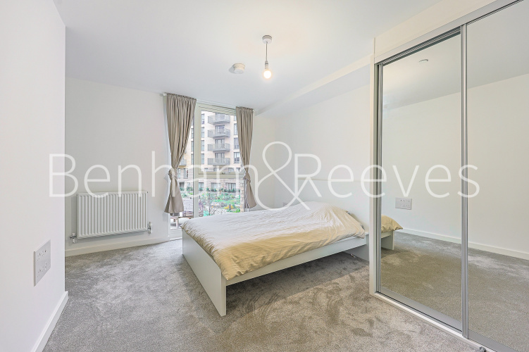 2  bedrooms flat to rent in Sparrowhawk Square, Hendon waterside, NW9-image 9