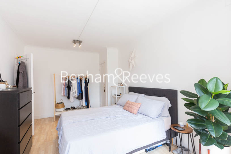1  bedroom flat to rent in Prince Arthur Road, Hampstead, NW3-image 4