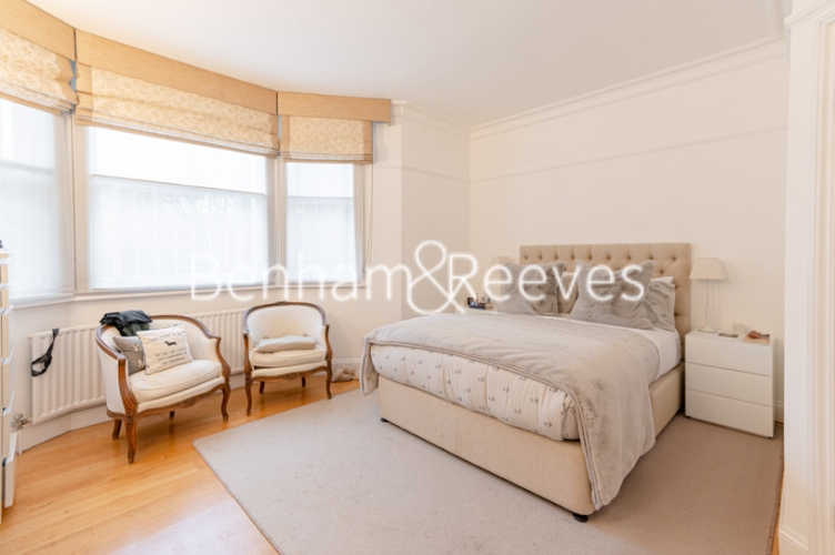 3 bedrooms flat to rent in King Henrys Road, Hampstead, NW3-image 7